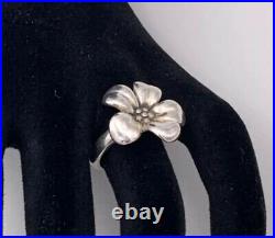Beautiful Retired James Avery 925 Sterling Silver 3D Flower Ring Size 4 1/4