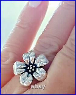 Gorgeous James Avery Flower Ring Retired Size 5 with Orig. Box and Pouch