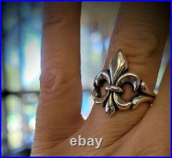 Gorgeous James Avery RETIRED Fleur De Lis Ring Size 7.75