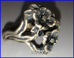 James Avery Dogwood Cluster Ring. 925 size 5
