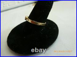 James Avery Hammered 14k Yellow Gold Band With Red Stone Size 7.25