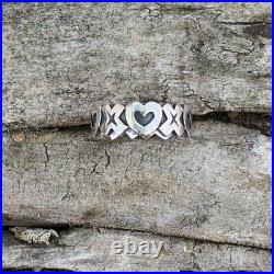James Avery Hugs and Kisses Ring Love XOXO Retired Size 6.5 Sterling Silver 925