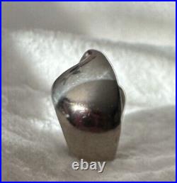 James Avery Mobius Twist Ring Size 6 -Retired
