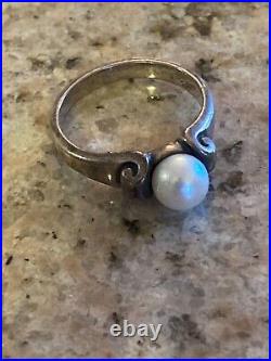 James Avery Retired 925 Sterling Silver Scroll Ring with Cultured Pearl