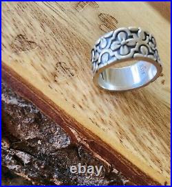 James Avery Retired Flower Band Ring Size 5.5 Fits 5