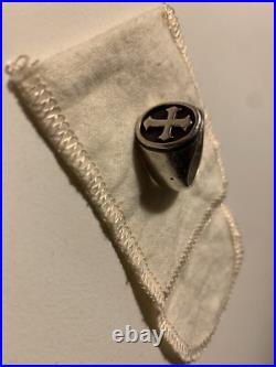 James Avery Retired Raised Fleuree Cross Ring Size 9 James Avery Retired Raised Fleuree Cross Ring Size 9