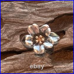 James Avery Retired Ring 18K Gold and Sterling Silver April Flower Ring Size 7.5 James Avery Retired Ring 18K Gold and Sterling Silver April Flower Ring Size 7.5