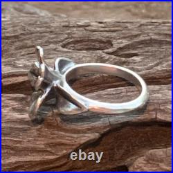 James Avery Retired Ring 18K Gold and Sterling Silver April Flower Ring Size 7.5 James Avery Retired Ring 18K Gold and Sterling Silver April Flower Ring Size 7.5