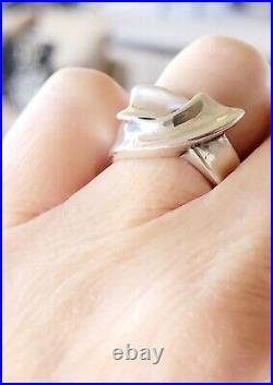 James Avery Retired Size 7 Overlap Ring Sterling Silver Beautiful Piece! Size 7