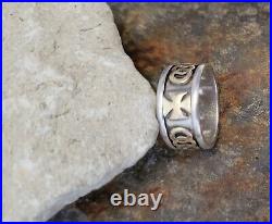 James Avery Retired Small Size 5 14kt and. 925 Cross and Unity Band Ring