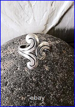 James Avery Retired Sterling Silver Scroll Ring SO PRETTY! Size 6