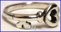 James Avery Retired Sterling Silver The Hearts Key Ring Size 6