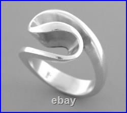James Avery Sterling Silver Swirl Ring Size 7.5