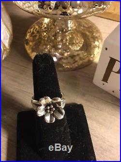 RETIRED James Avery April Flower Sterling Silver And 18k Gold Ring- Size 7