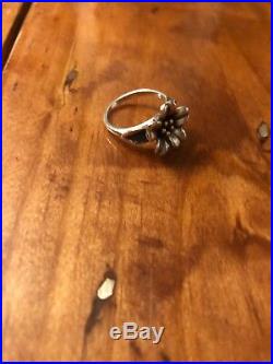 Retired James Avery Flower Ring 18kt Gold Size 8.5