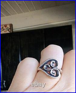 Retired James Avery Heart Scroll Ring Size 6 with JA Box! Neat Piece
