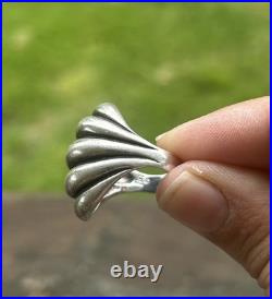 Retired James Avery RARE Scalloped Dome Silver Ring Size 7.25 Retired James Avery RARE Scalloped Dome Silver Ring Size 7.25