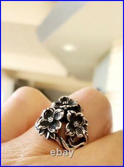 Retired James Avery Retired Dogwood 3 Flower Ring EXCELLENT Patina, GORGEOUS