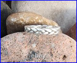 Retired James Avery Ring Size 8