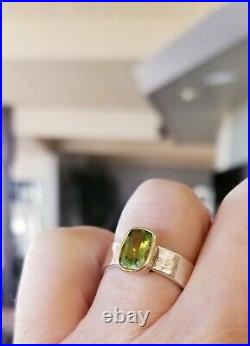 Retired James Avery Silver Hammered Band 14kt Bezel Set Peridot Ring PRETTY
