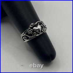 Retired James Avery Solid Heart Flowers Ring Size 5.5, 6.49gr Sterling Silver