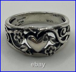 Retired James Avery Solid Heart Flowers Ring Size 5.5, 6.49gr Sterling Silver