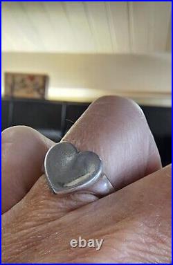Retired James Avery Sterling Silver Heart Ring Size 7, Neat Rare Ring
