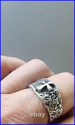 Retired James Avery Textured Cross Ring Size 10
