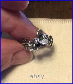 Retired Rare James Avery Bee on Flower Pinky Ring Sz 4 Sterling Silver VGC